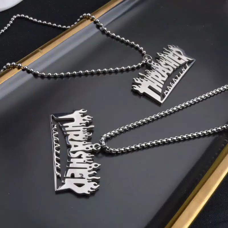 [COD] Kalung HipHop Rantai Dengan Liontin Api Thrasher Majalah Gaya HipHop Fashion Pria dan Wanita