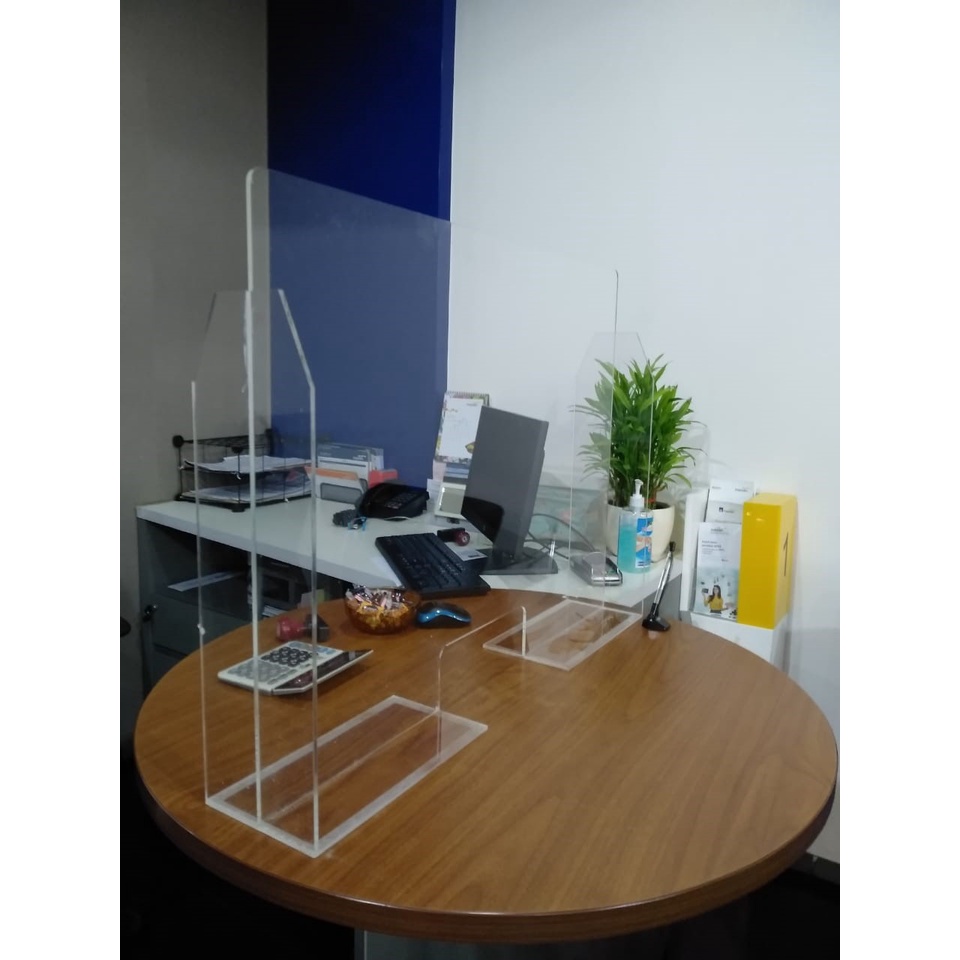 

Akrilik Pembatas Meja ,Akrilik APD,Akrilik divinder,sekat akrilik