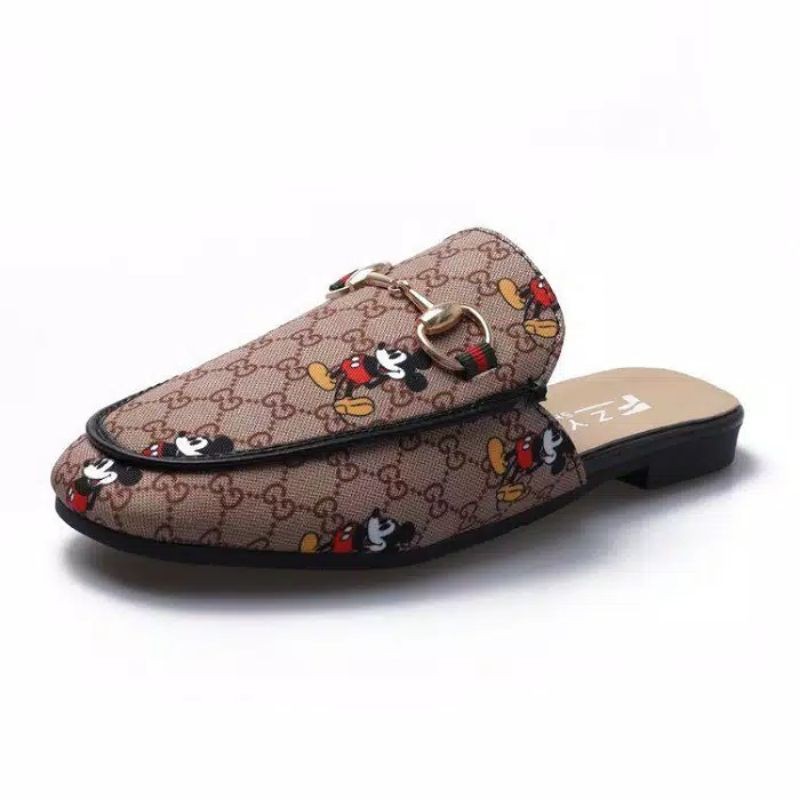 Slip on mickey H12