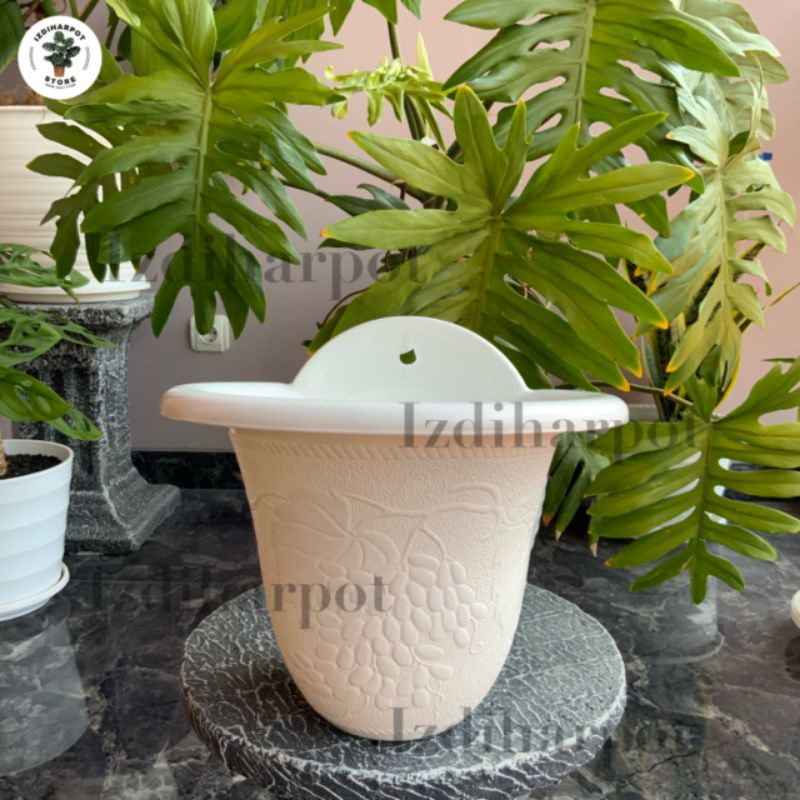 pot bunga tanaman dinding motif anggur putih 27cm - ANGGUR 01 PUTIH