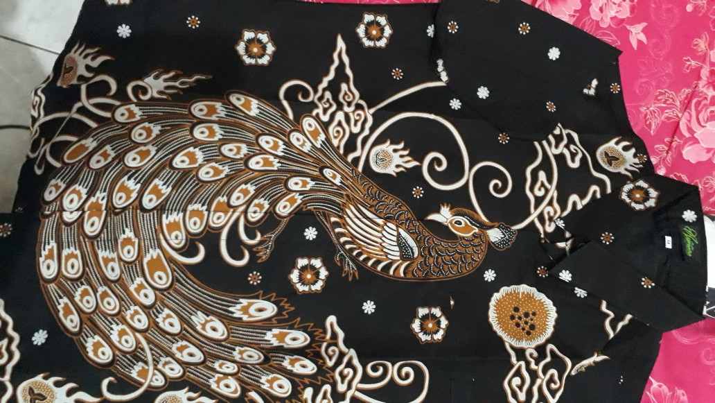 Merak Putih Kemeja Batik Pria Lengan Pendek Full Furing Reguler Fit