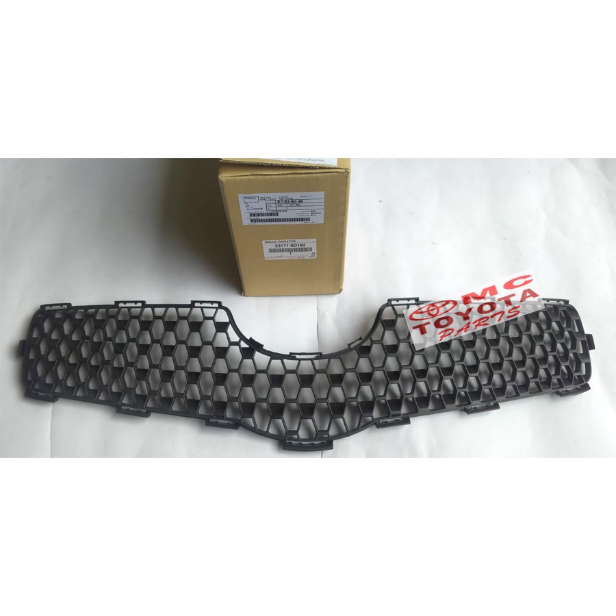 Grille / Grill Radiator Atas Toyota Yaris 53111-0D160