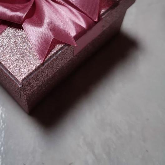 

➱ KOTAK KADO GLITTER PINK HARDBOX HAMPERS BOX ☀