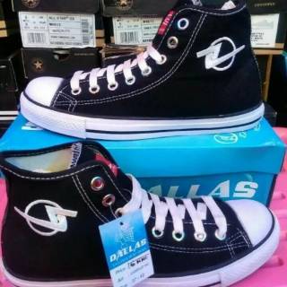  Sepatu  Sneakers Dallas  Campus Tinggi HC Hitam Putih 