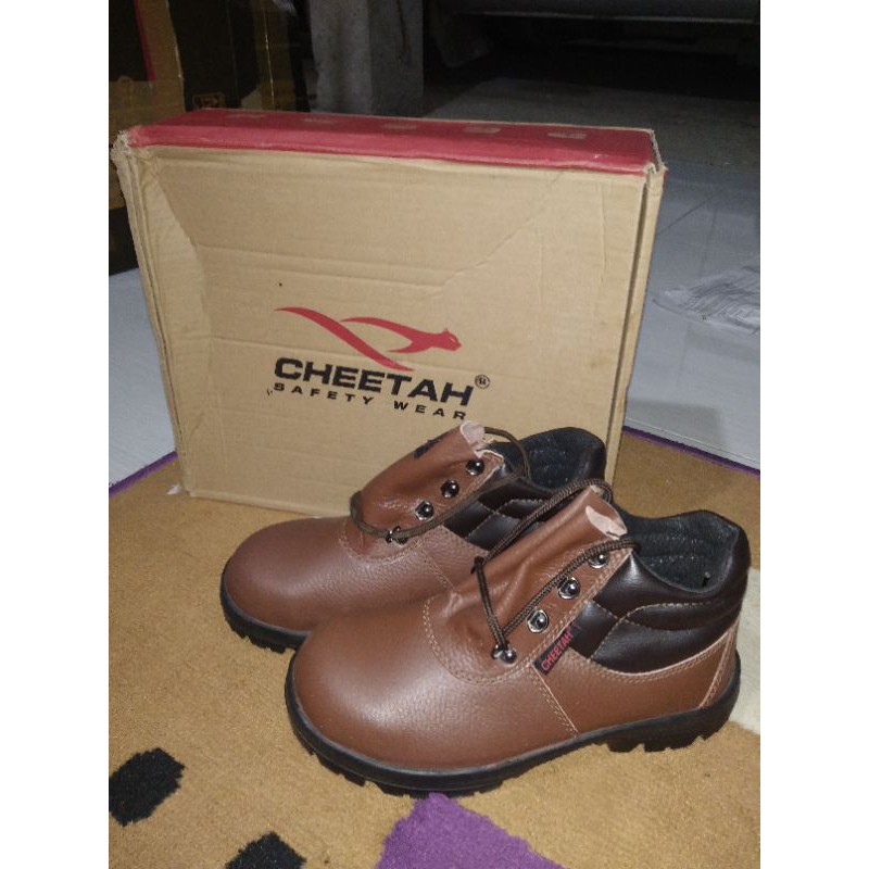 Sepatu safety cetah chetah cheetah 7106