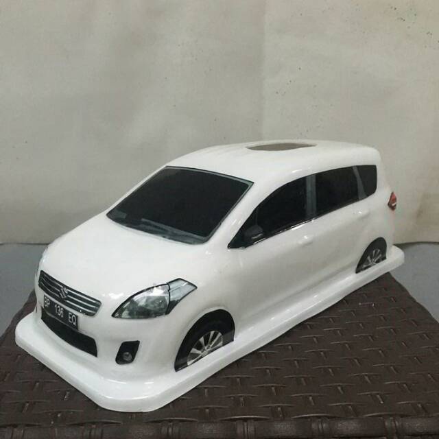 Tempat Tissue Mobil Miniatur Suzuki Ertiga