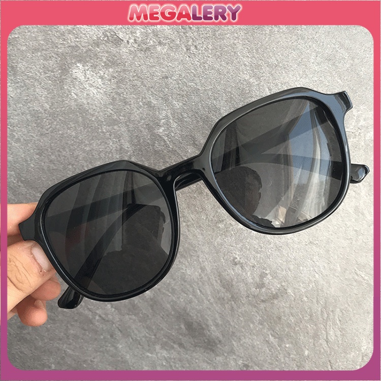 Kacamata Korean INS Hot Mata Kucing Fashion Segiempat Pria Sunglasses/ Hitam Wanita