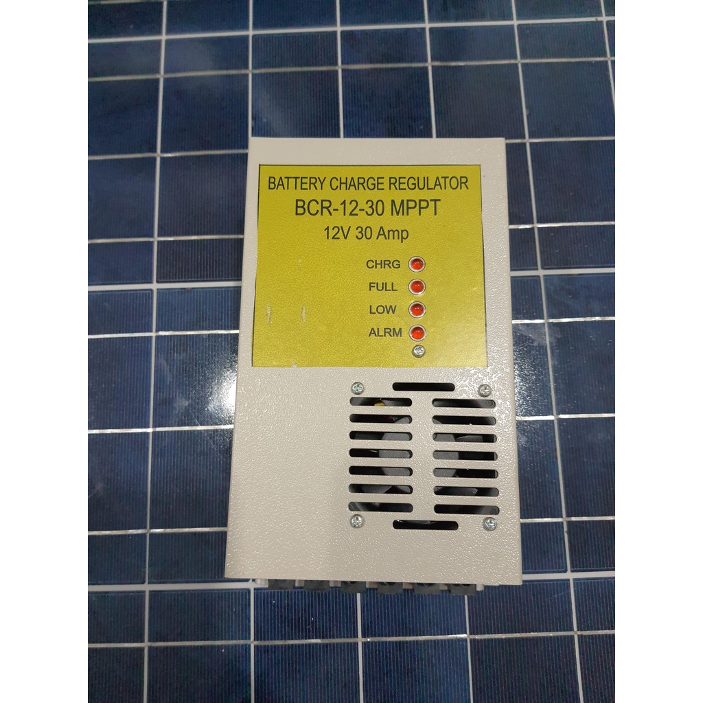 SCC MPPT 30A 12 Volt