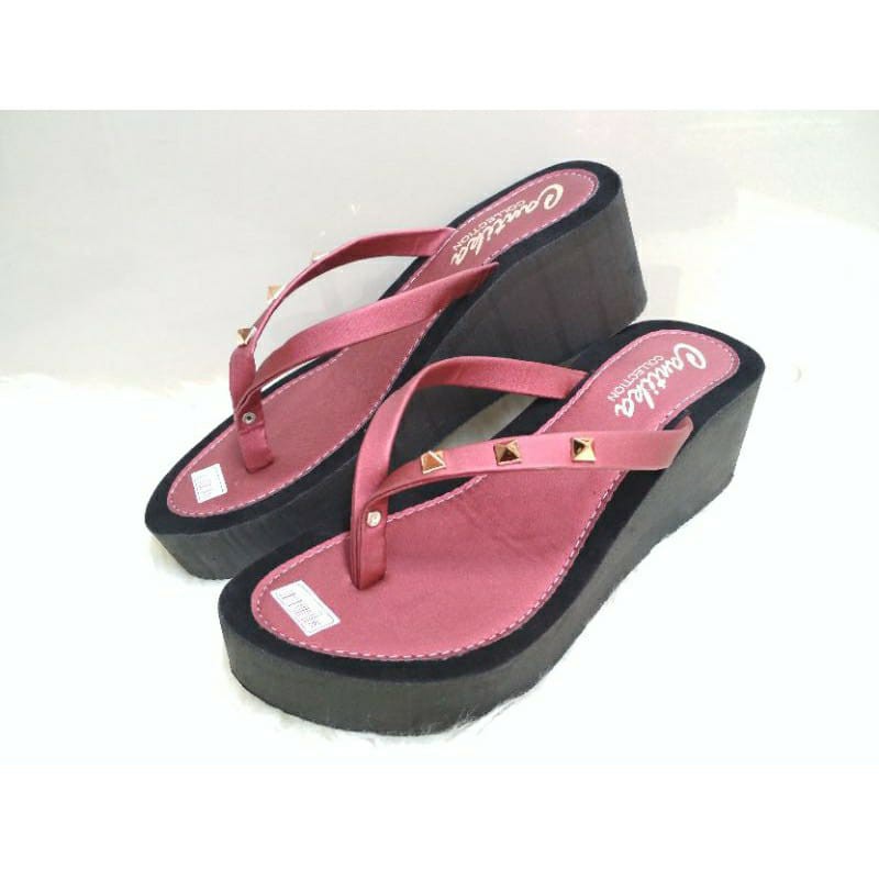 Wedges Piramid Cantika