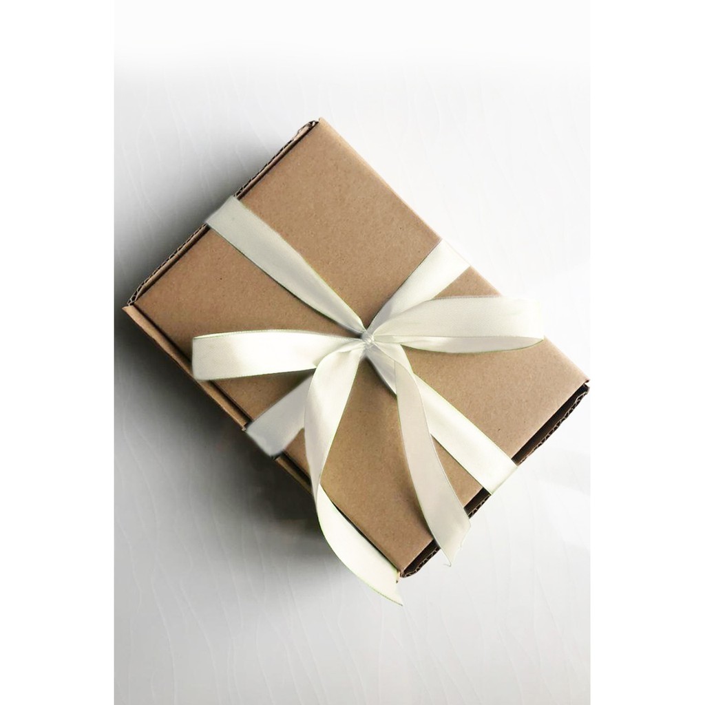 

Kg The Label | GIFT SET Corrugated Gift Box with ribbon - Box Coklat dan Pita 21 x 15 cm