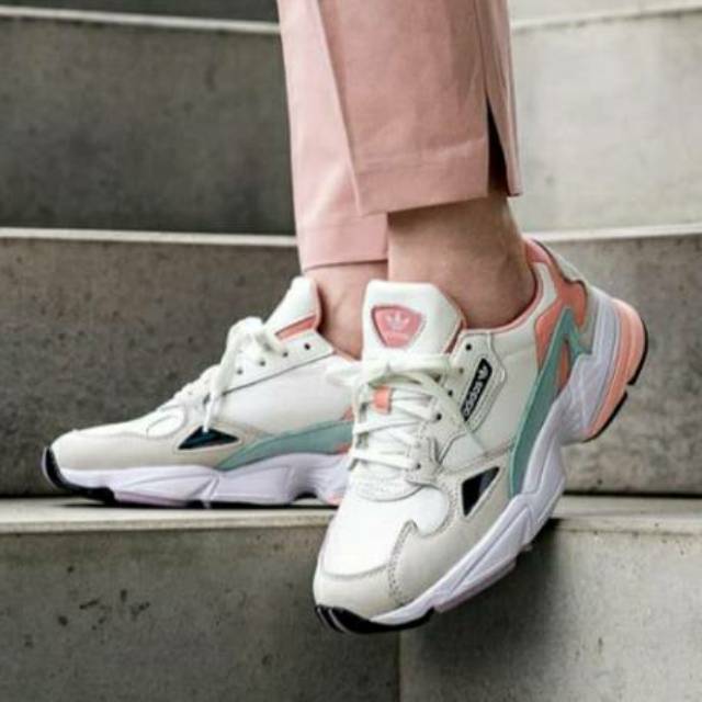 Rich Rent A Car Kocaeli Oto Kiralama adidas falcon white tint raw white trace pink