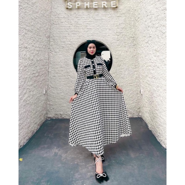 Aruna midi dress Melissa Extu fashion