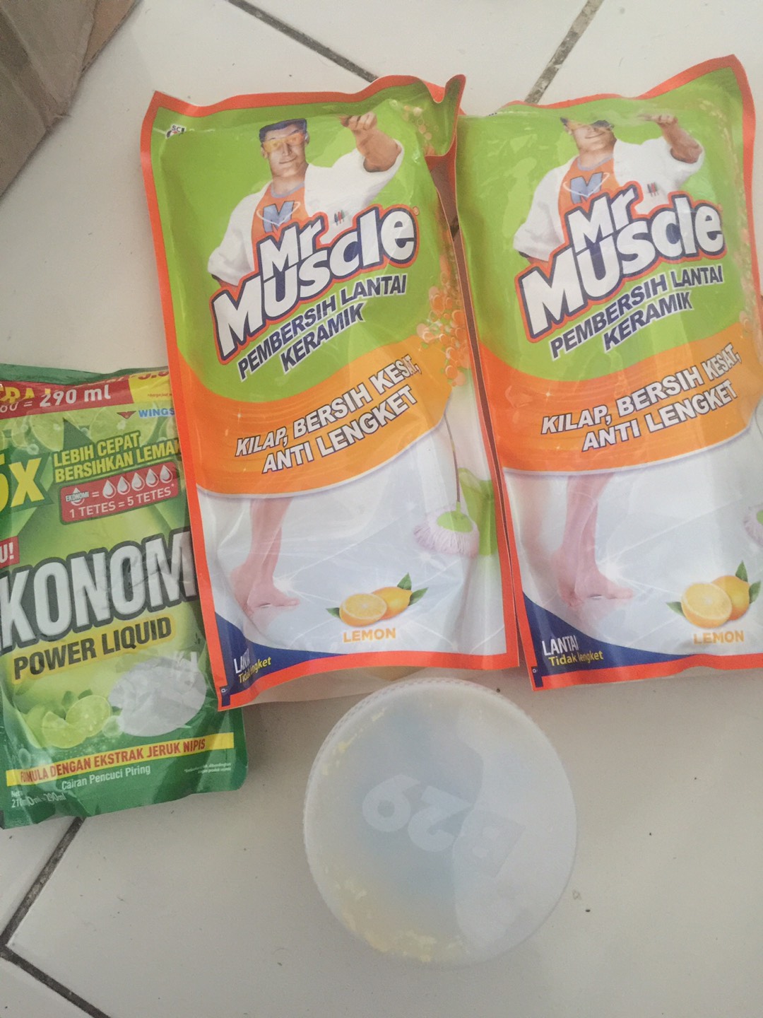 Mr. Muscle Keramik Lemon Pembersih Lantai [800 Ml/pouch]