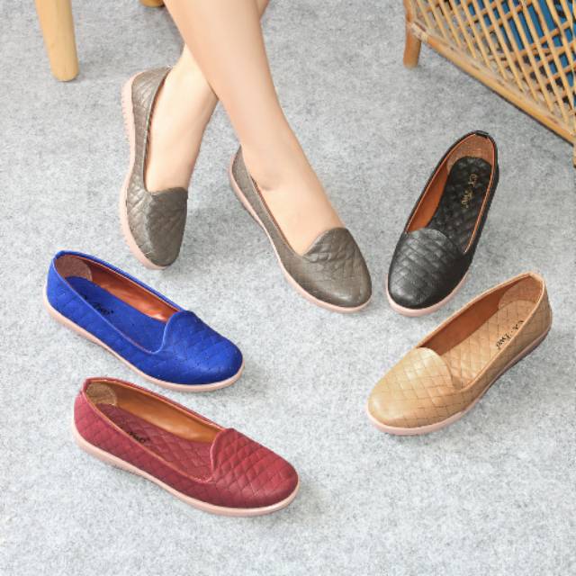 Sepatu flat BLA 01