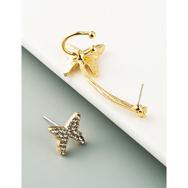 LRC Anting Tusuk Fashion Golden Asymmetric Butterfly Alloy Earrings K69823