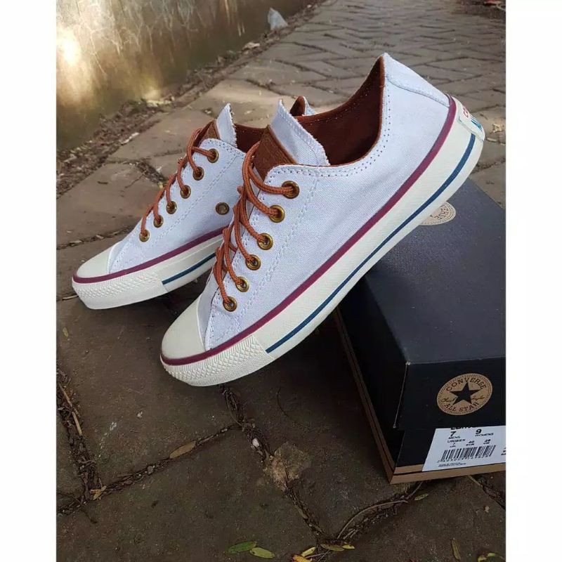 Sepatu converse premium putih pendek