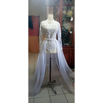 kebaya akad ekor tile