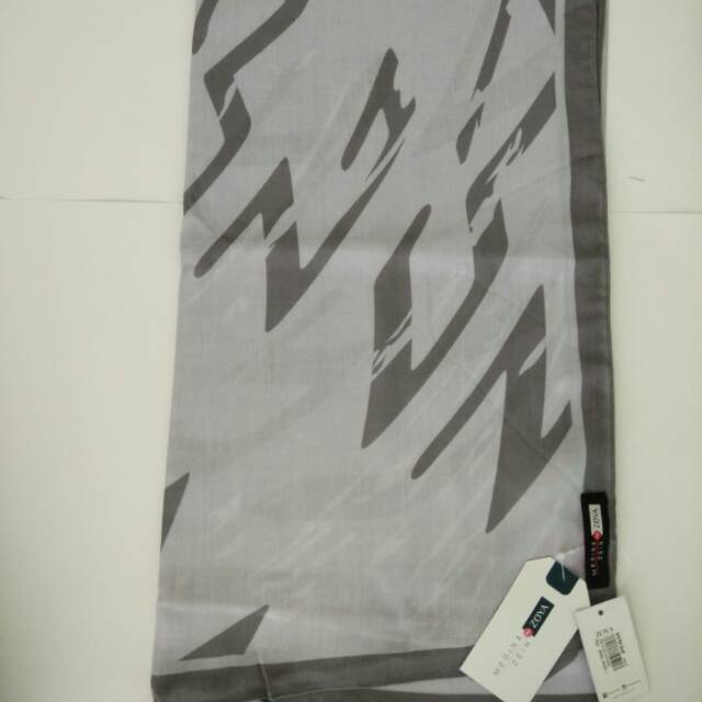 Medina Zein for Zoya