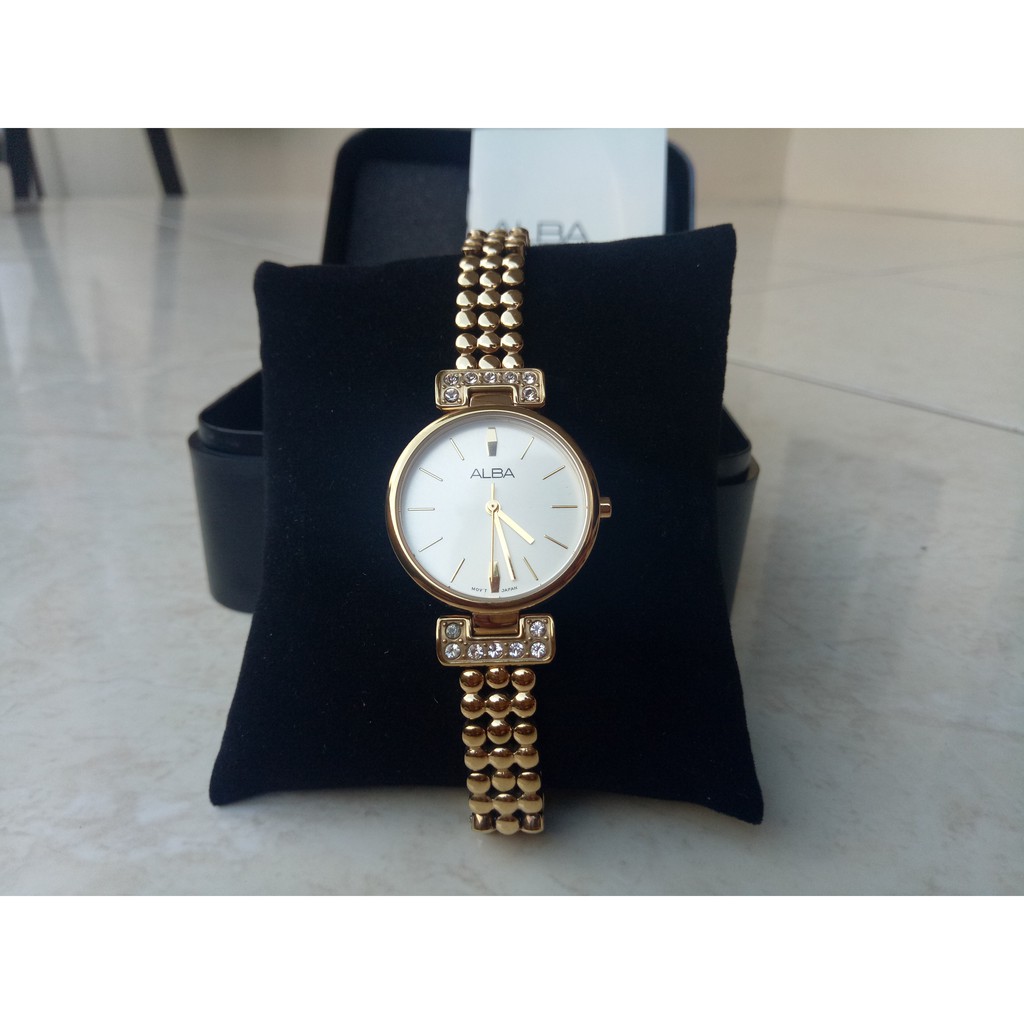 Jam tangan wanita merk ALBA