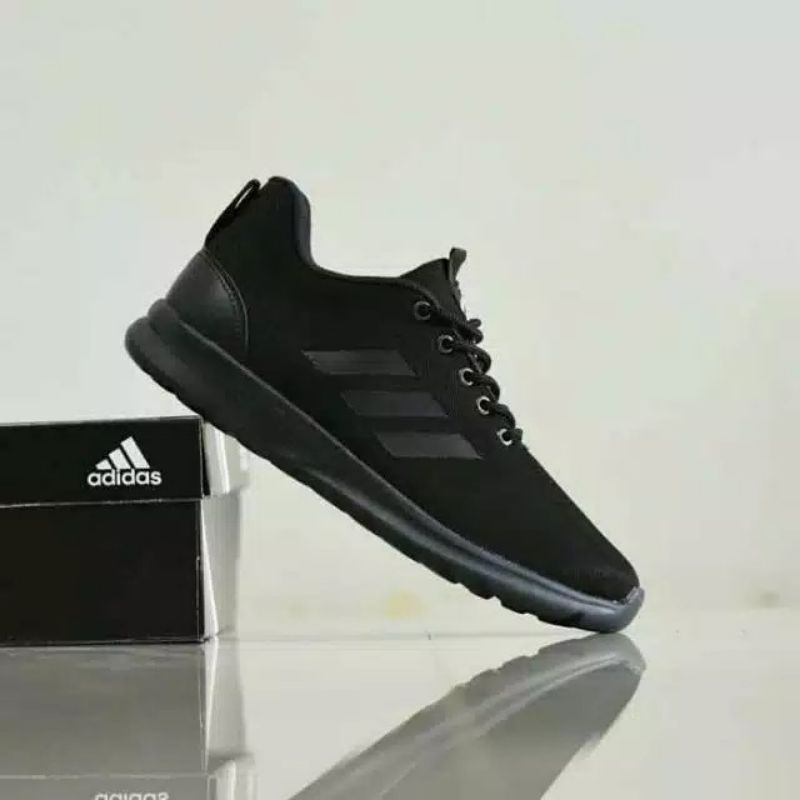 sepatu fullblack ads pria/wanita_sepatu sekolah hitam polos Adidas