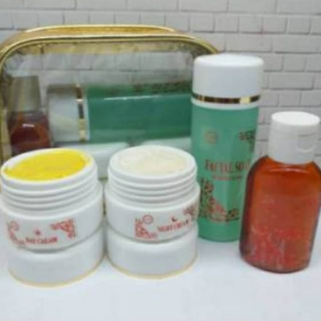 CREAM CS GOLD ORIGINAL//cream cs gold 4in1