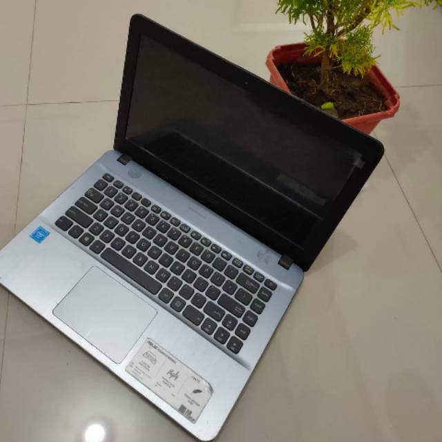 LAPTOP ASUS X441S SECOND