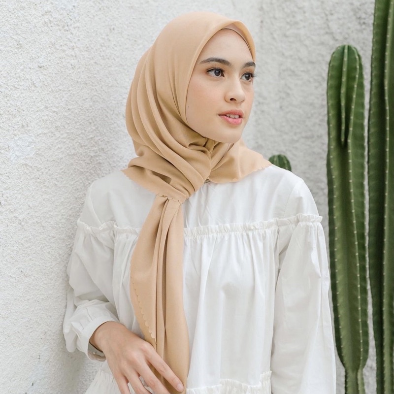 Paris Premium Lasercut Anti Letoy Hijab Voal Segiempat Cotton Square LC Minimalis