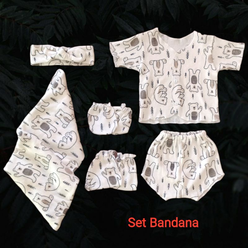 Bedong Set Lengkap Size Baju Lebih Besar 0-6 Bulan (Bedong + Topi/Bandana + Sarung Tangan &amp; Kaki + Baju + Celana) Hampers Baby