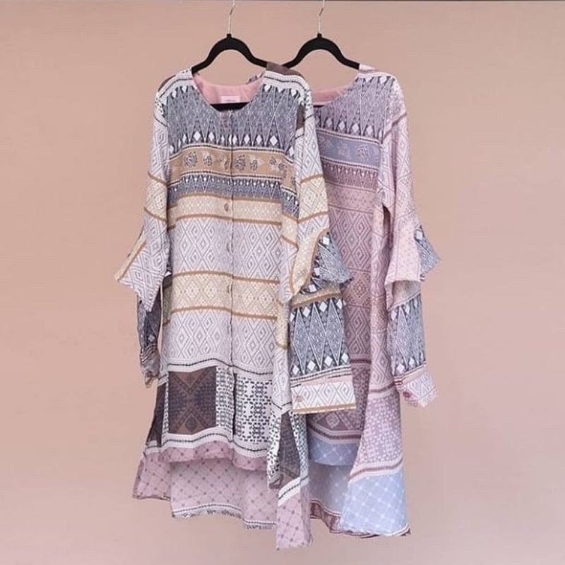 Bayur Top Ria Miranda