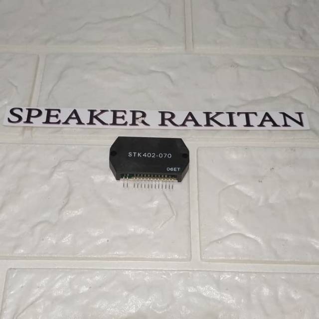 IC STK 402-070 Original