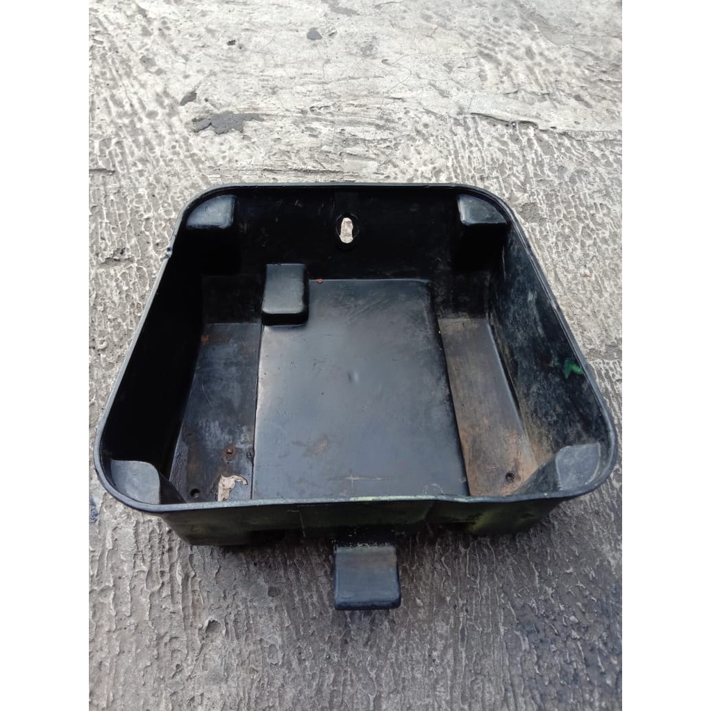 Tolbox bagasi bawah jog Honda Supra lama Supra 100 original