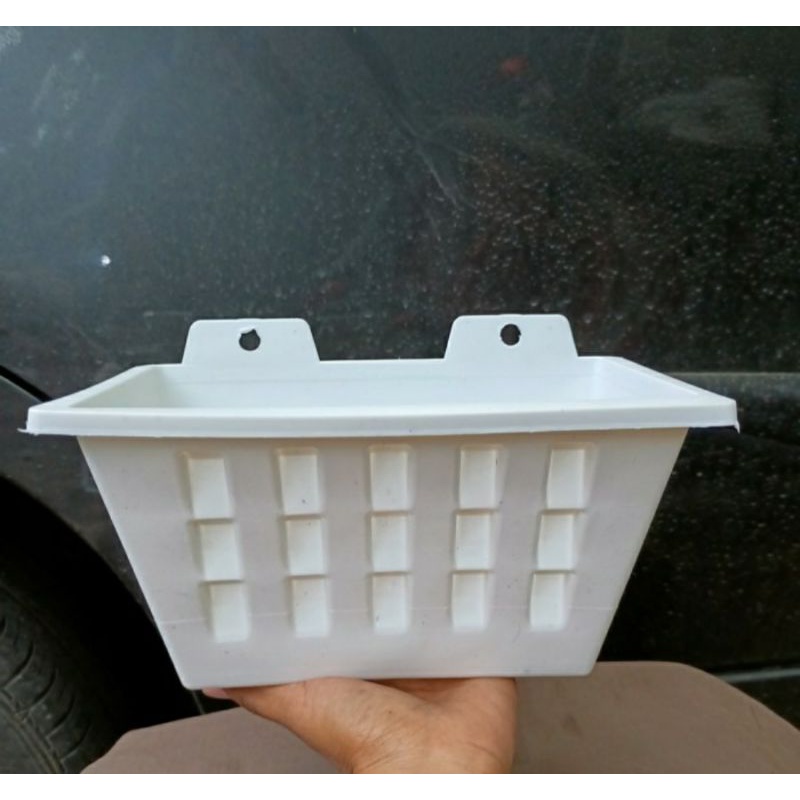 Pot tempel putih, model argo, pot dinding