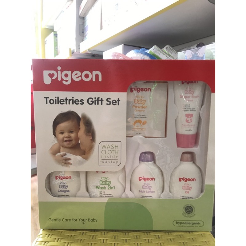 Pigeon toiletries gift set