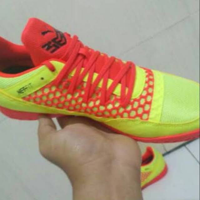 sepatu futsal PUMA 365 NF CT yellow/red/black