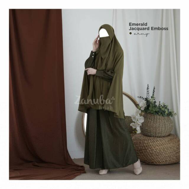 Emerald Jacquard Emboss