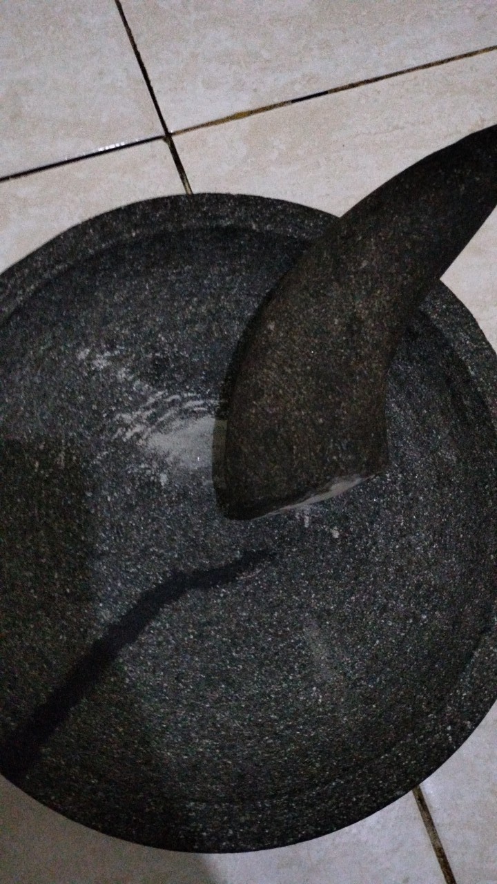 Cobek Batu Asli Bubut Termurah 22cm & Ulekan