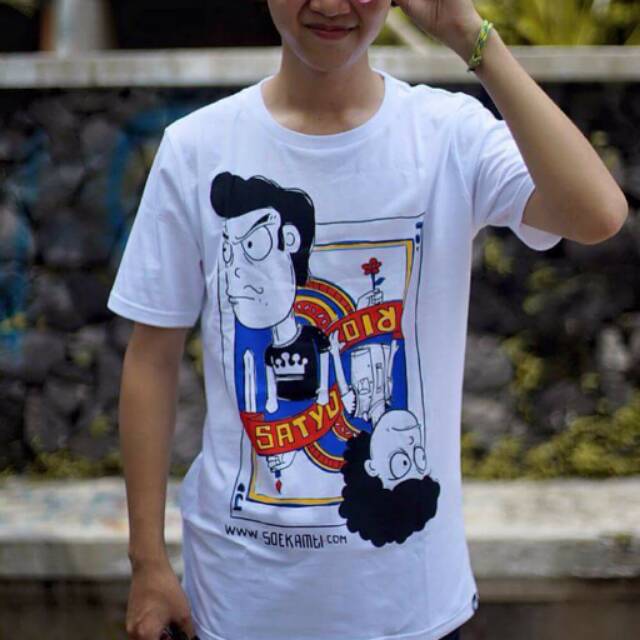 ES SATYO & RIO TSHIRT MERCHANDISE ORIGINAL ENDANK SOEKAMTI