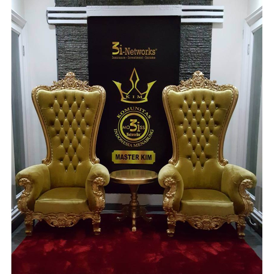 Kursi Sofa Mewah Syahrini