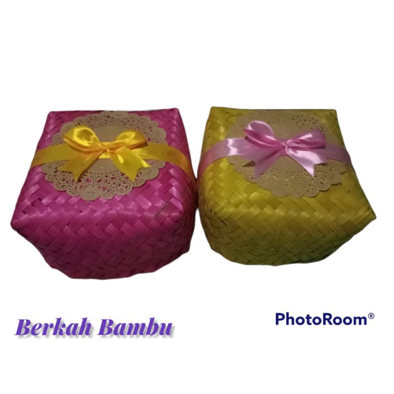 Besek Warna 18x18 cm