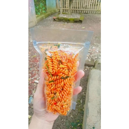 

makaroni spiral pedas daun jeruk