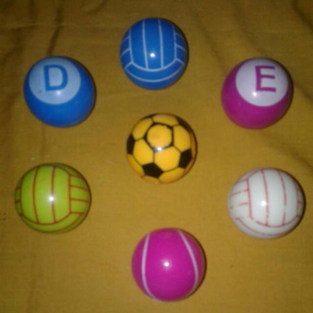 

Rautan Pensil Bentuk Bola