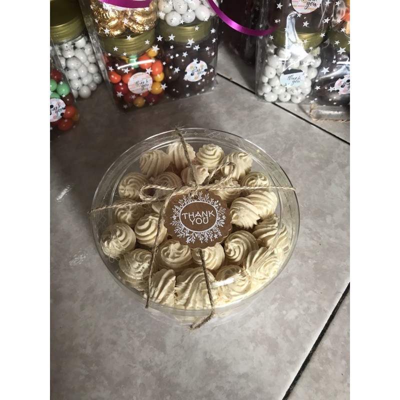 

kue sagu hampers toples bulat