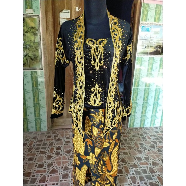 kebaya bludru atasan full payet