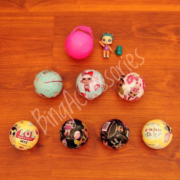 LOL Surprise KW 7cm random ( mainan bola kejutan karakter lucu