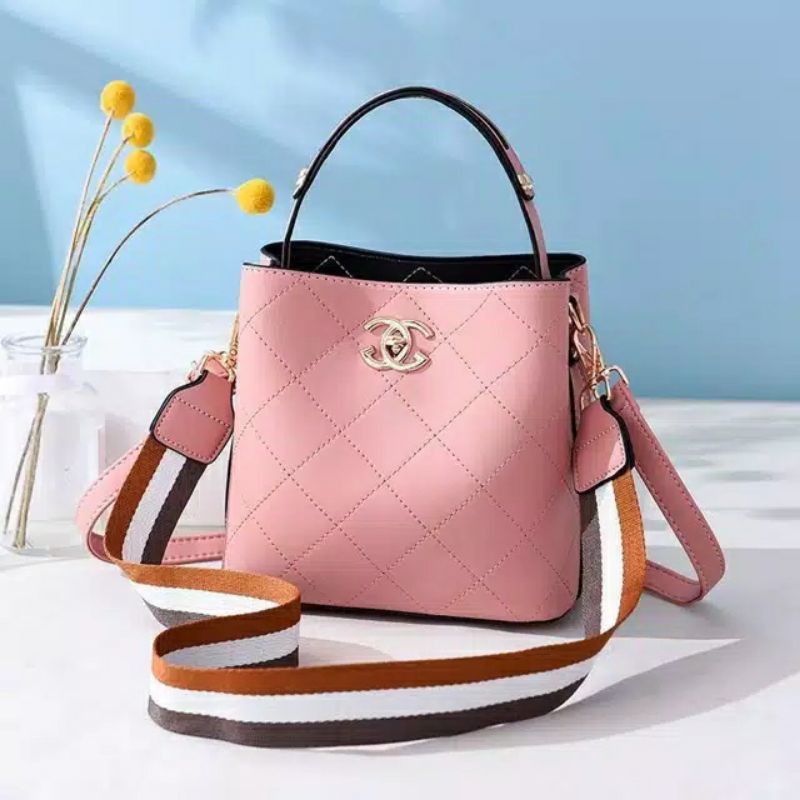 NEW Tas Selempang Wanita EMBER CHENEL Free Tali Misban / Sling Bag / Hand Bag