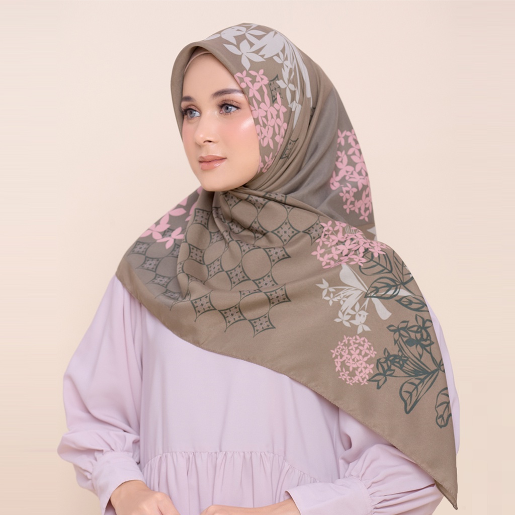 ZM Zaskia Mecca - Bunga Asoka Ash Scarf Kerudung Segi Empat Wangi Water Splash