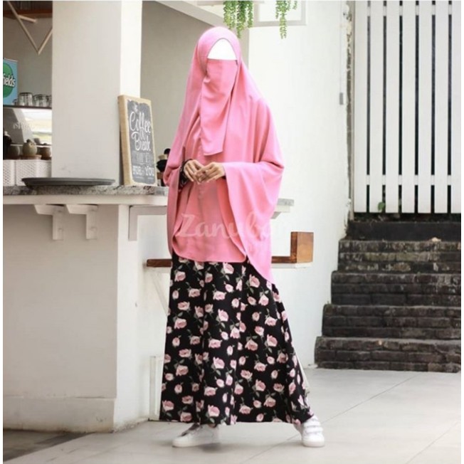 ZANUBA HIJAB - GARBERA FLOWERS - GAMIS ONLY