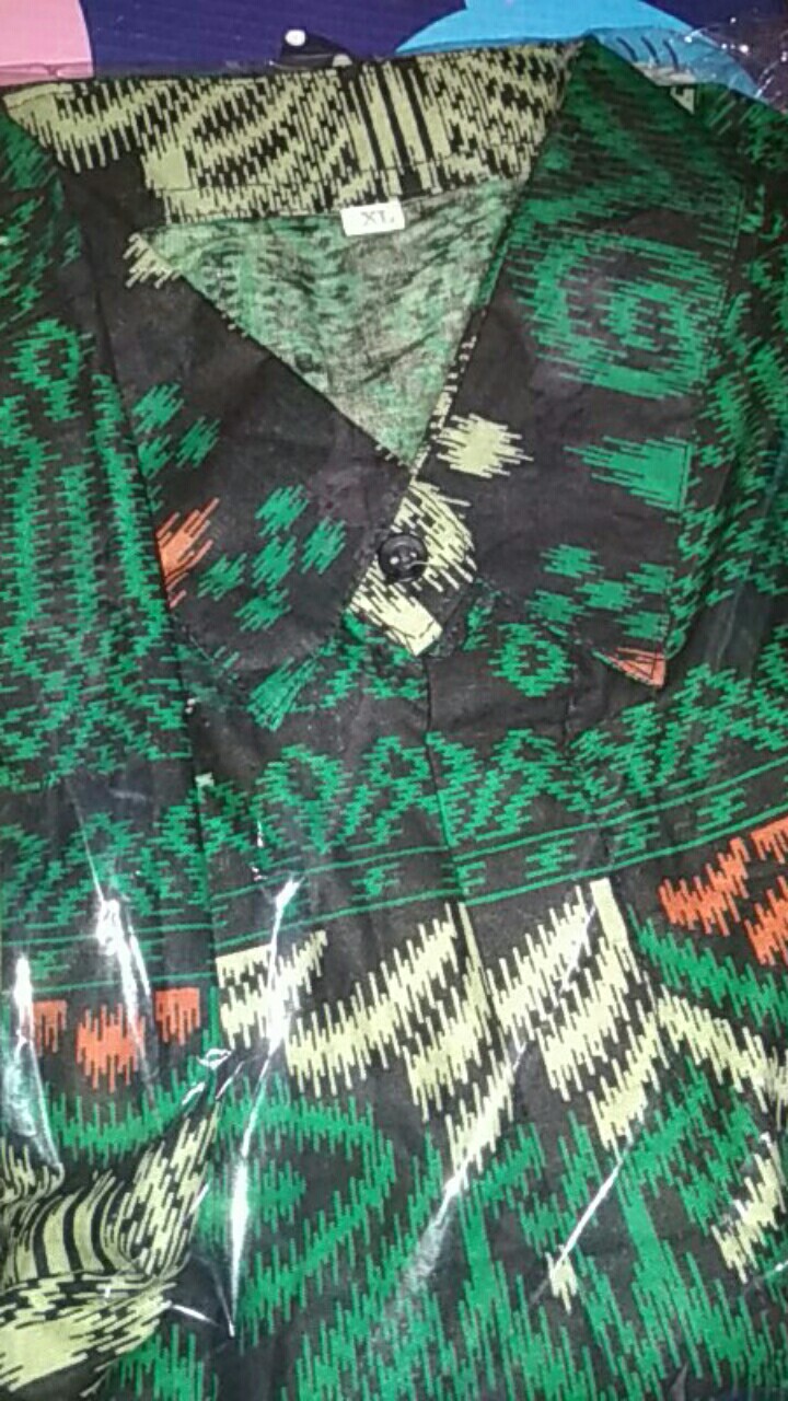 Baju Batik Hijau Ketjubung