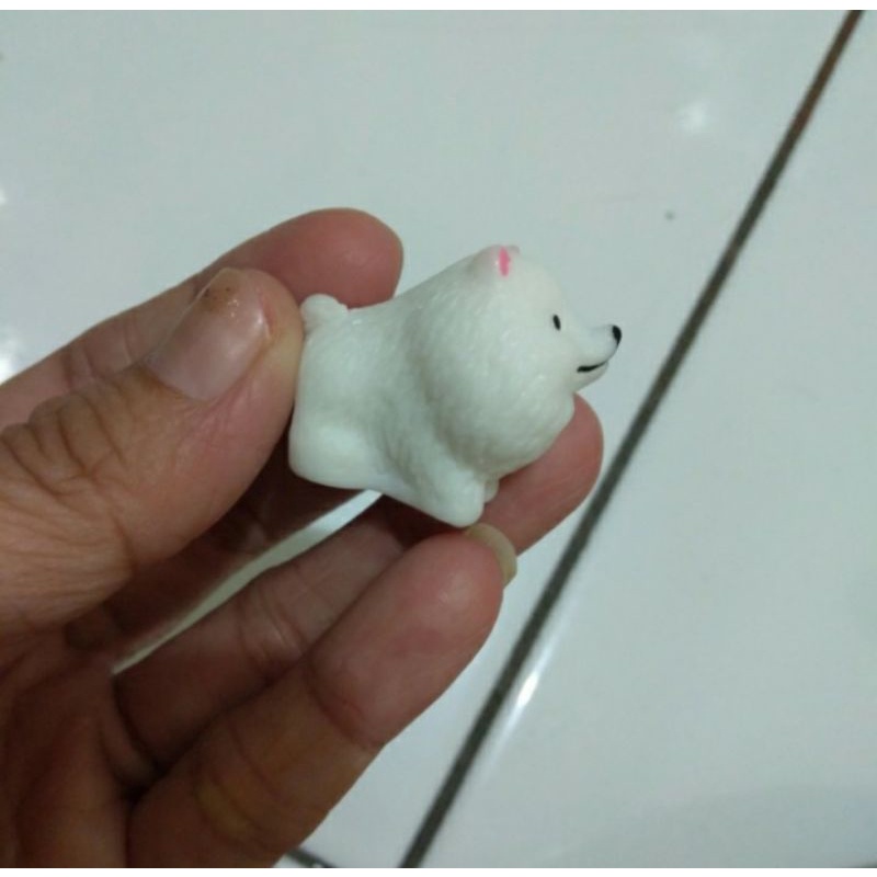 Miniatur Anjing PomPom Putih