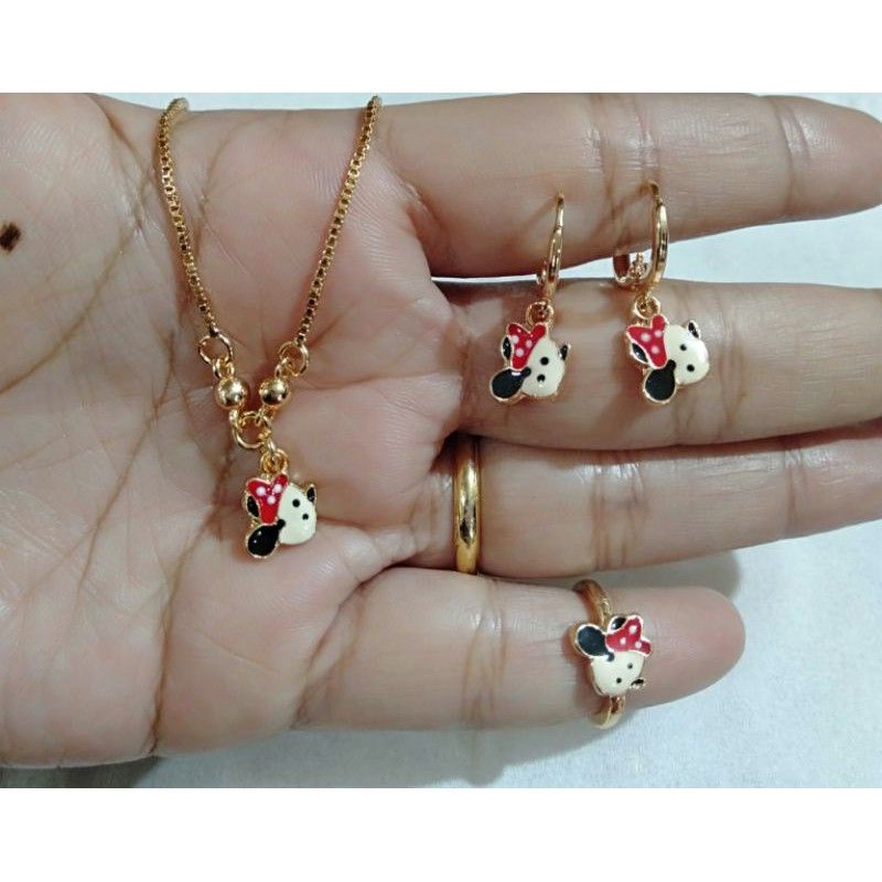 satu set Micky mouse